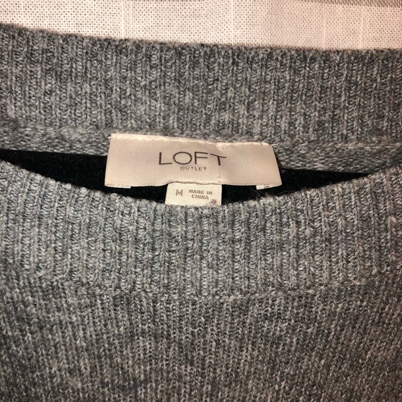 Sweater with white and gray stripes - Picture 2 of 2